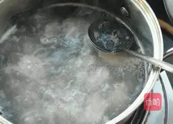 Illustration of Sichuan Style Potato Braised Pork Ribs 4