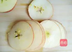 Illustration of how to cook apples with brown sugar 1