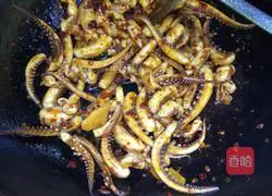 Illustration of how to make cumin squid tentacles 9