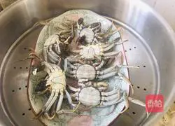 Illustration of how to make steamed rice field crab 3