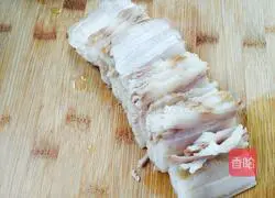 Illustration of how to make garlic white meat 4