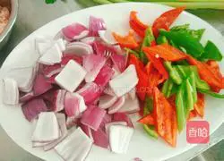 Illustration of how to make spicy crab with twist 2