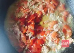 Classic Butterfly Illustration of how to make spaghetti with meat sauce 4