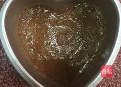 Illustration of how to make blackcurrant mousse cake (six inches) 5