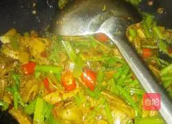 Illustration of how to make twice-cooked pork with pickled radish 8