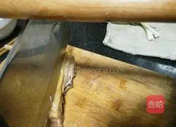 Illustration of how to make Sichuan-flavored Bangbang Chicken 3