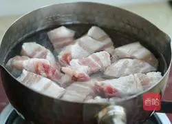 Illustration of braised pork and radish recipe 3