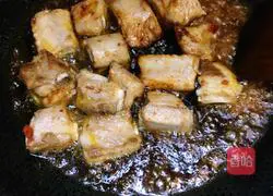 Illustration of Sichuan Style Potato Braised Pork Ribs 7