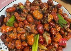 Illustration of how to make spicy stir-fried shrimp tails 11