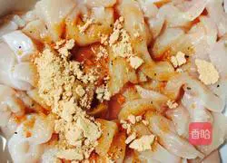 Illustration of how to make crispy and spicy fried chicken tenders 2