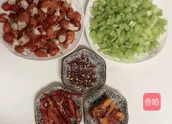 Illustration of how to make spicy shrimp tails 2