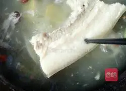 Illustration of how to make twice-cooked pork with garlic sprouts 7