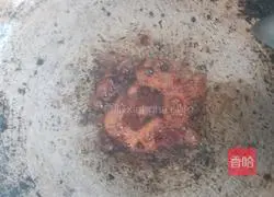 Illustration of braised pig trotters 3