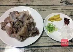 Illustration of how to make sweet and sour pork ribs 3 