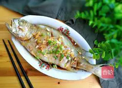 Gold, Silver, Garlic and Yellow Croaker Recipe Illustration 13