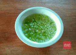 Illustration of how to make braised crab meat and lion head 4