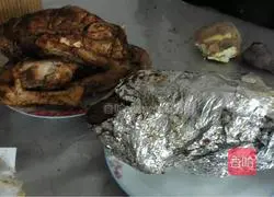 Illustration of how to make beggar's chicken 5