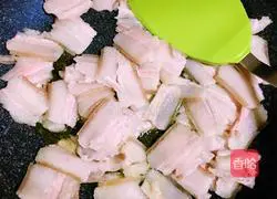 Illustration of how to make twice-cooked pork with soy sauce 7