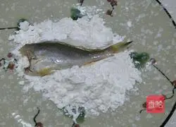 Illustration of how to make pan-fried crispy fish 5