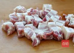 Illustration of braised pork and radish recipe 1