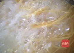 Illustration of home-style black pepper beef fillet pasta 2