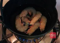 Illustration of how to make Japanese style seafood pot 7
