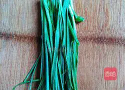 Illustration of how to make Xiangtan boiled crucian carp 4