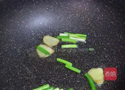 Illustration of how to cook chicken legs and mushrooms stewed 3