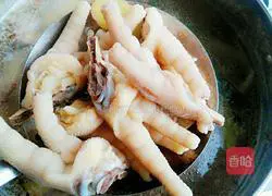 Illustration of the recipe of secret chicken feet with pickled peppers 9