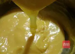 Illustration of how to make elegant swan puffs 6