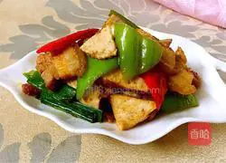 Illustration of how to make fragrant dried twice-cooked pork 13