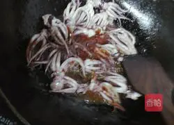 Illustration of how to make cumin squid head 8