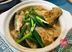 Illustration of how to make salmon head in casserole 12