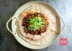 Illustration of how to make garlic white meat 10