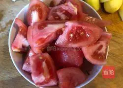 Illustration of how to make tomato, potato and beef brisket 4