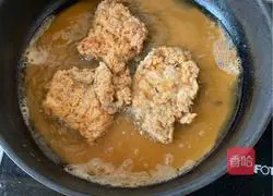 Illustration of how to make fried pork chops 4