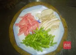 Illustration of how to make twice-cooked pork with pickled radish 4