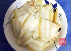 Illustration of the Recipe of Twice-cooked Pork with Red Pepper and Green 1