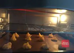 Illustration of how to make mini cream puffs 8