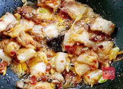 Illustration of the recipe of twice-cooked pork with green pepper 9