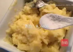 Cheese Baked Mashed Potatoes Recipe Illustration 6