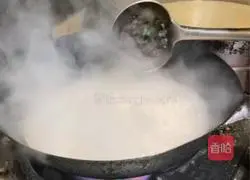 Illustration of making fish head powder 6