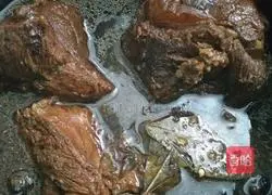 Illustration of how to make soy-flavored beef 6