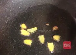 Cantonese style - fried oysters with garlic sprouts illustration 4