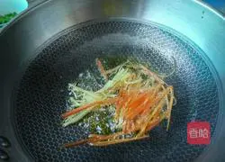 Illustration of Northeastern Pot Bun Pork 6