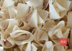 Illustration of how to make spicy hand-cooked noodles 5