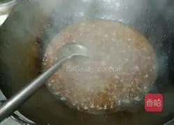 Illustration of how to make Dandan noodles with steamed seeds 5