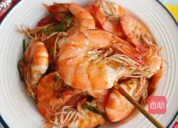 Illustration of how to make stir-fried shrimp with onion 12