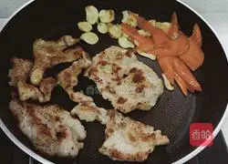 Illustration of how to make pan-fried pork tenderloin 9