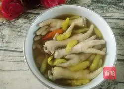  Illustration of making homemade chicken feet with pickled pepper 10